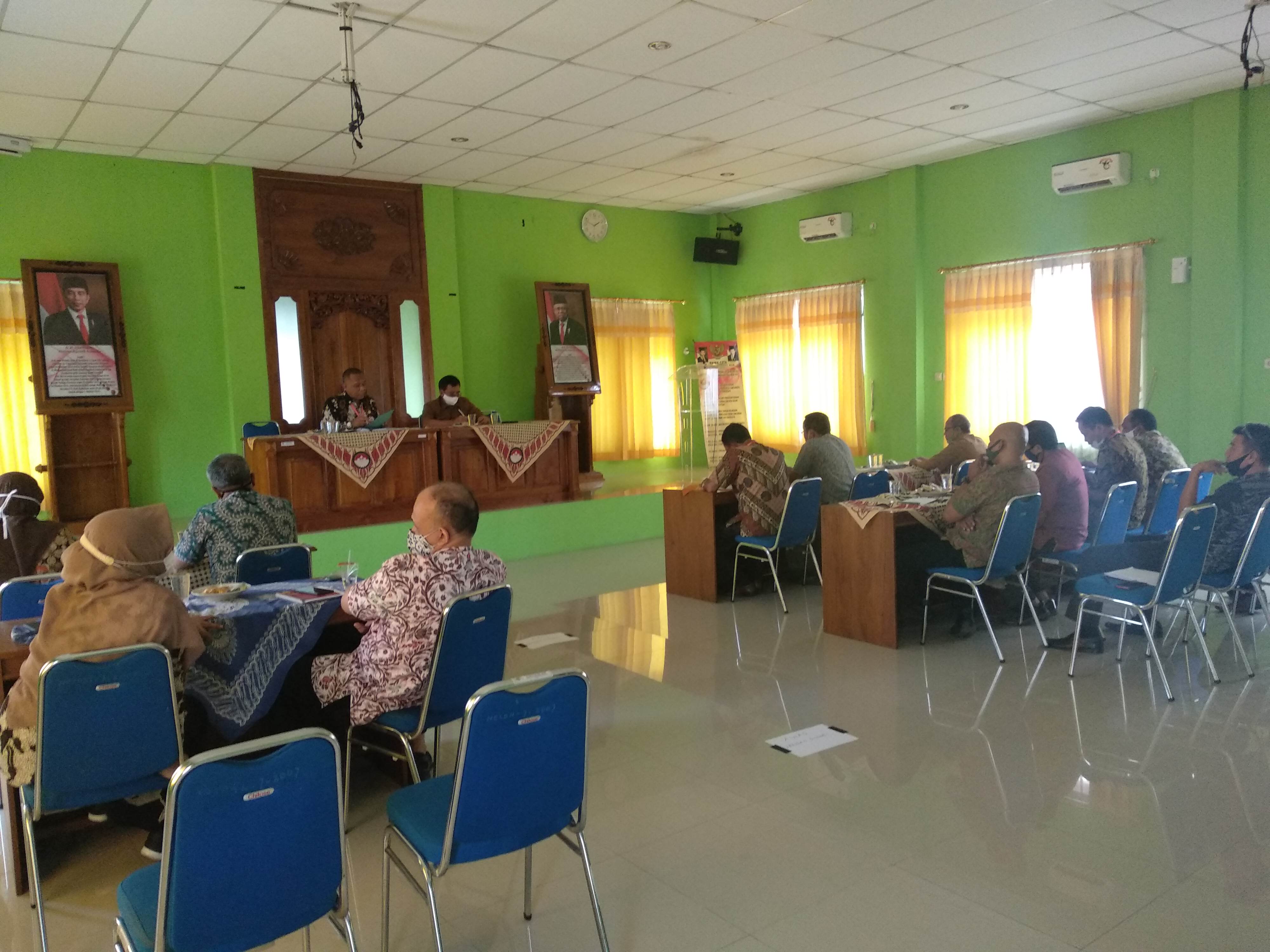 Peserta rapat